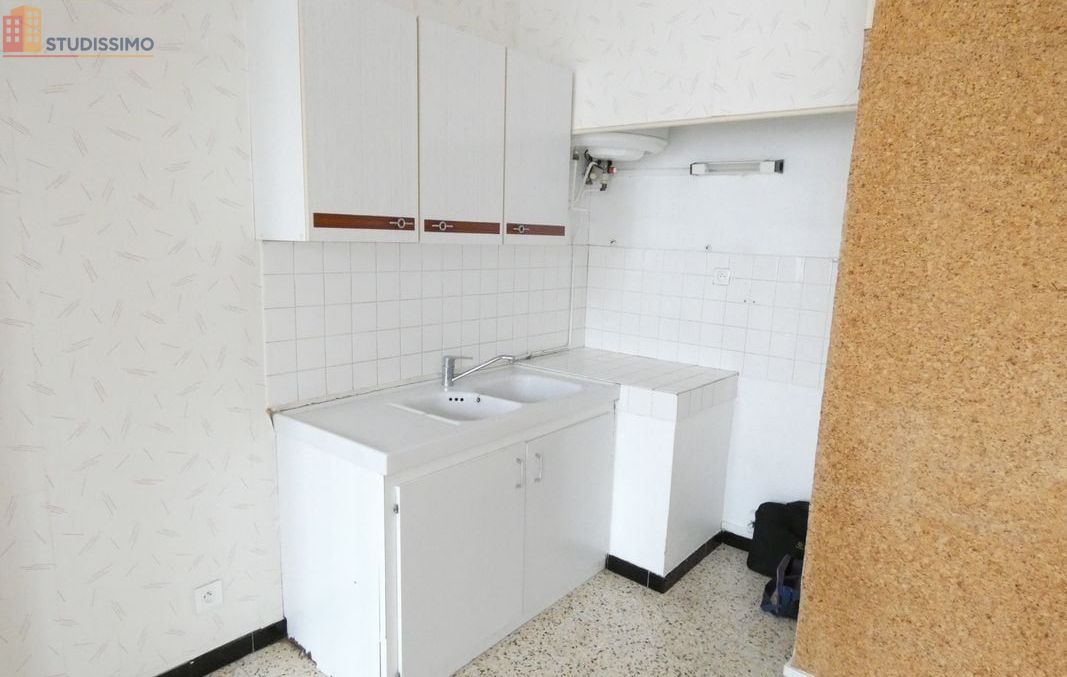 Studio 28m² Alès 30100 - Étage élevé, DPE D - Photo 3