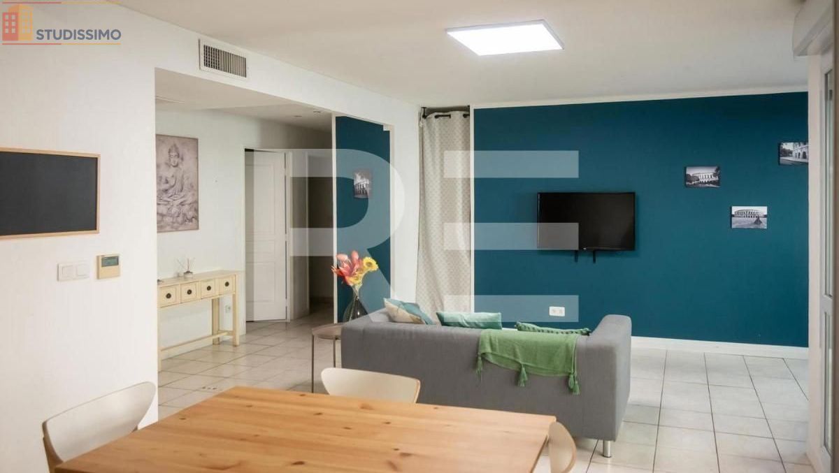 Studio meublé 14m² Nîmes centre - Meublé, DPE C - Photo 4