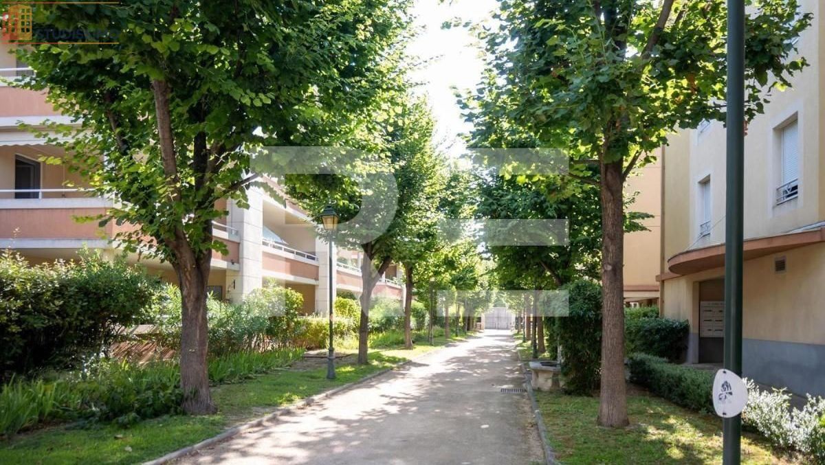 Studio meublé 14m² Nîmes centre - Meublé, DPE C - Photo 1