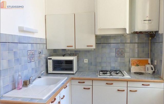 Studio meublé 38m² Nîmes - Meublé, DPE D - Photo 1