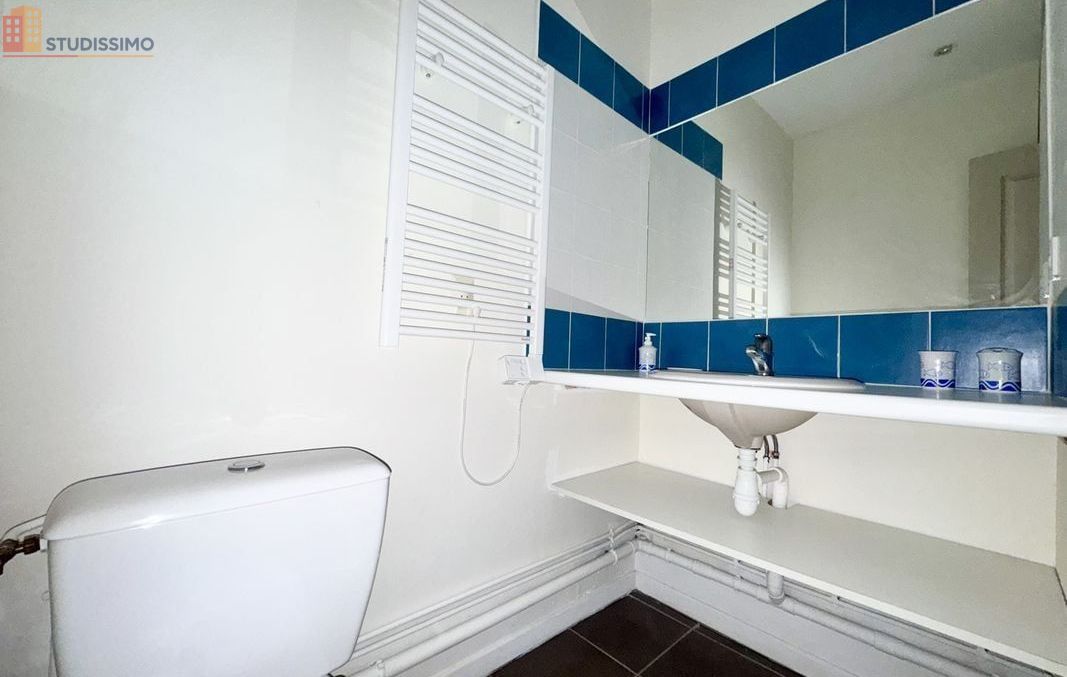 Studio meublé 20m² Nîmes 30900 - Meublé, 1 pièce - Photo 1