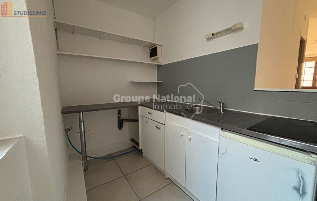 Studio 31m² Nîmes centre - Lumineux, bon état - Photo 7