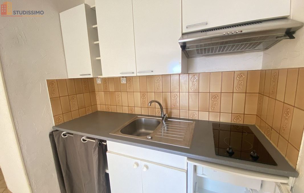 Studio 26m² Nîmes 30900 - DPE C, 1er étage - Photo 12