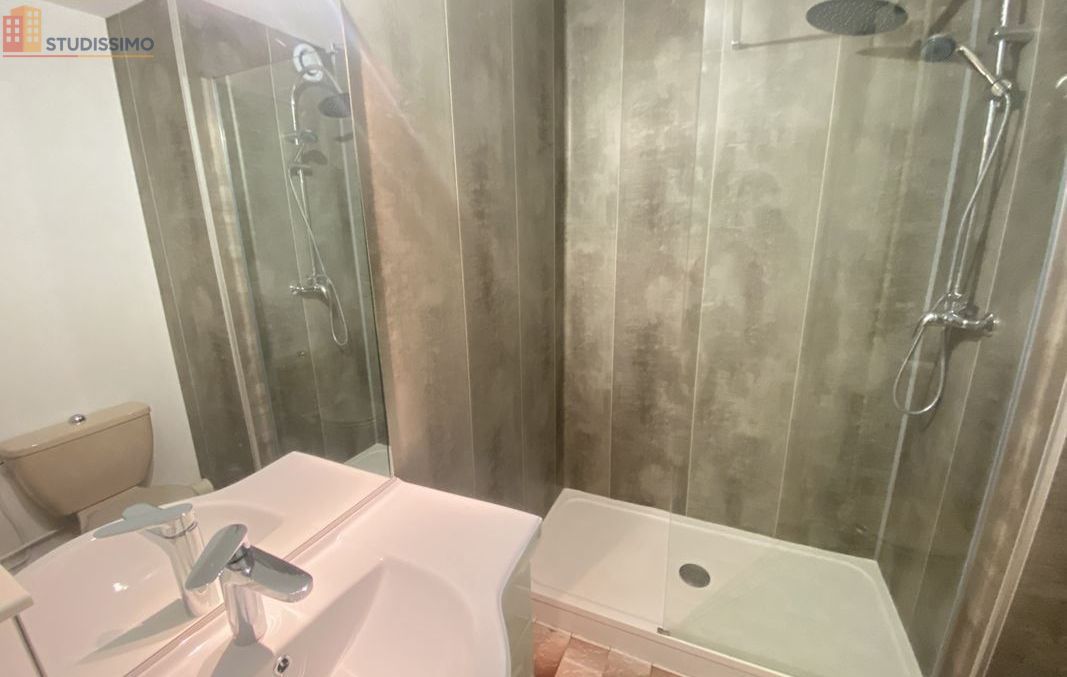 Studio 26m² Nîmes 30900 - DPE C, 1er étage - Photo 11
