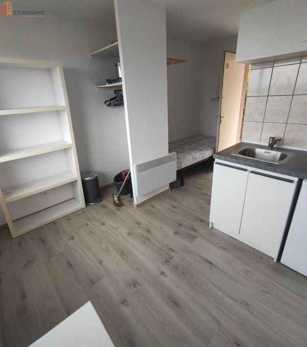 Studio meublé 13m² Nîmes centre - Meublé, dernier étage - Photo 1