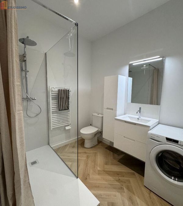 Studio 47m² Nîmes - lumineux, proche centre-ville - Photo 3