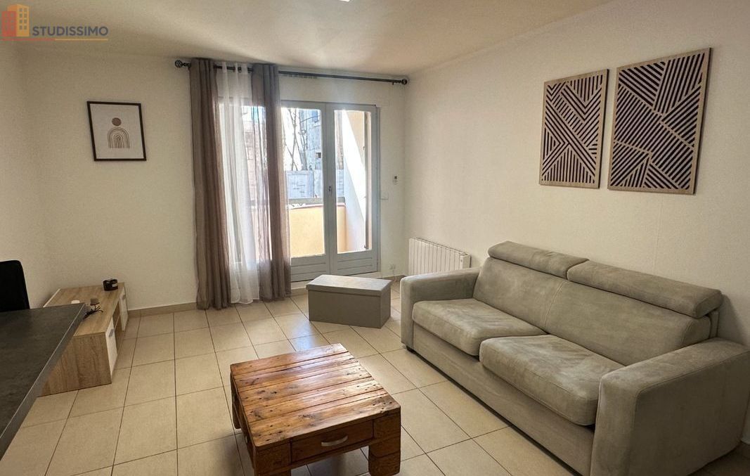 Studio meublé 27m² Nîmes 30000 - Balcon, parking - Photo 5