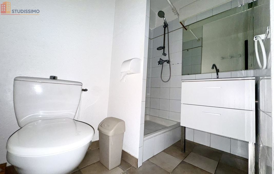 Studio 35m² Nîmes 30000 - Meublé, étage élevé - Photo 8