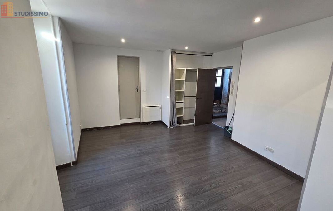 Studio 24m² Nîmes centre - Calme, lumineux - Photo 3
