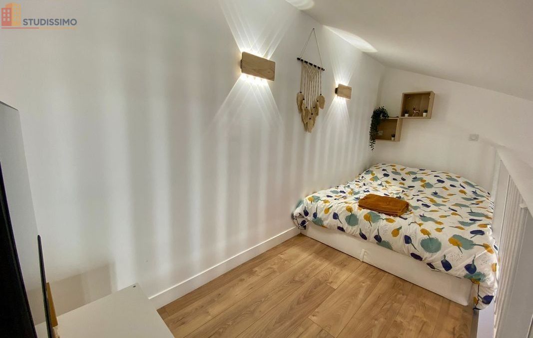 Studio meublé 31m² Nîmes centre - Dernier étage, calme - Photo 11