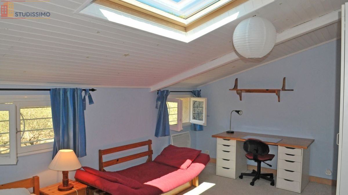 Studio meublé 16m² Nîmes - Calme, terrasse et jardin - Photo 5