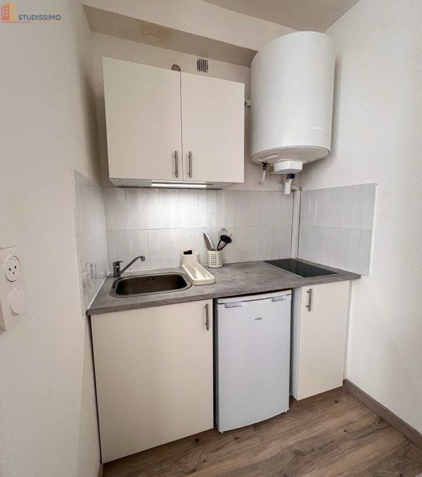 Studio meublé 20m² Nîmes centre - Rénové, lumineux - Photo 1