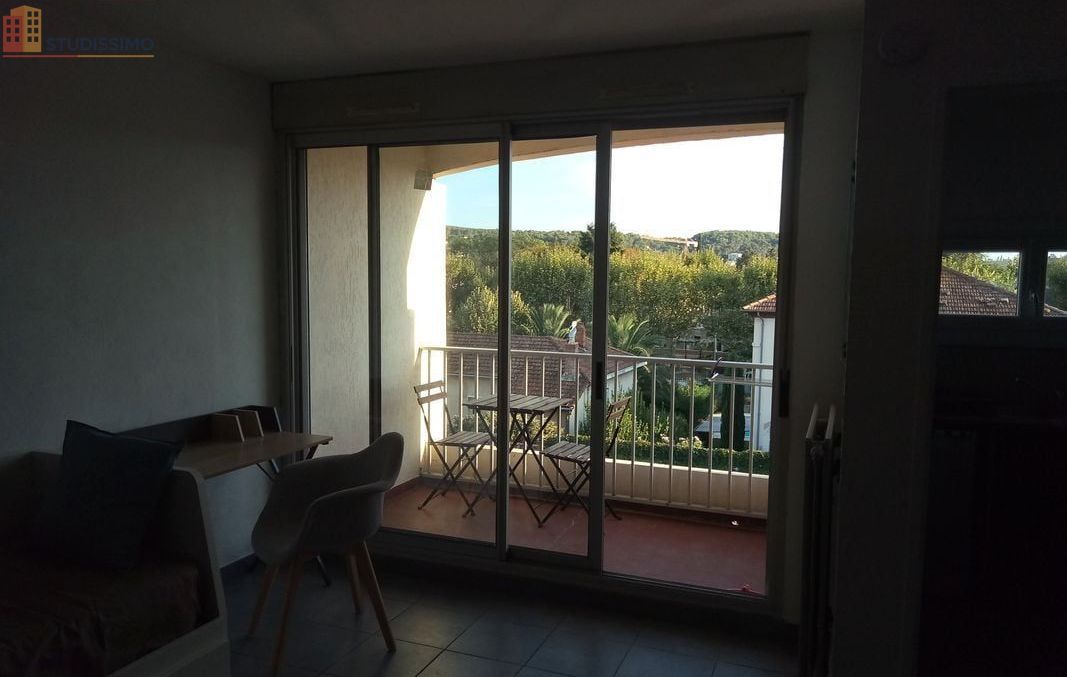 Studio meublé 27m² Bagnols-sur-Cèze - Meublé, 3e étage - Photo 2