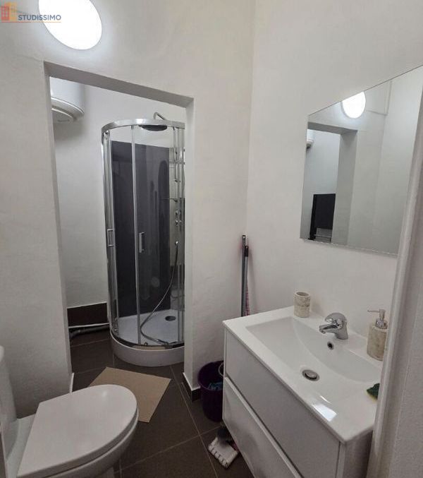 Studio 23m² Nîmes centre - Ravissant, lumineux - Photo 4