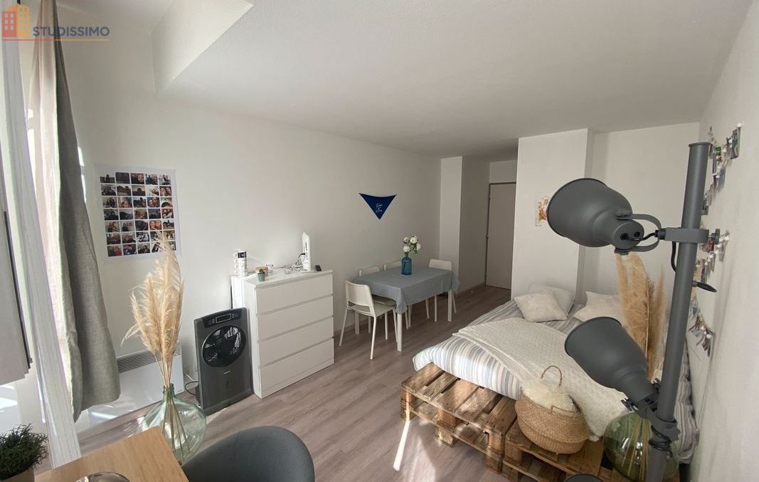 Studio meublé 28m² Nîmes centre - Meublé, hyper centre - Photo 4