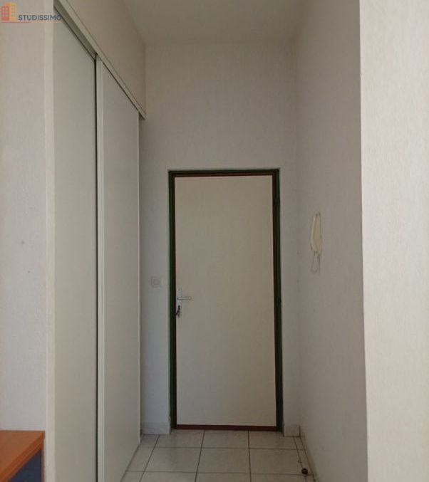 Studio 22m² Nîmes centre - DPE C - Photo 7