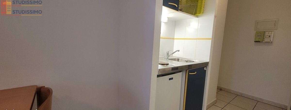 Studio 20m² Nîmes centre - Lumineux, proche commodités - Photo 2