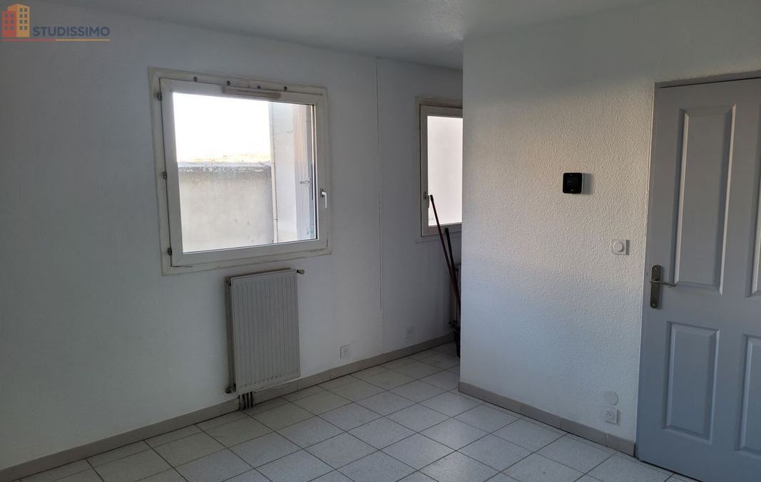 Studio 28m² Nîmes 30900 - Photo 7