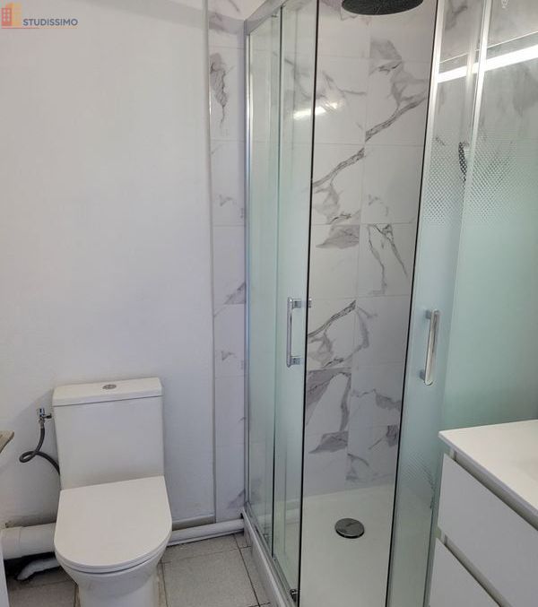 Studio 28m² Nîmes 30900 - Photo 6