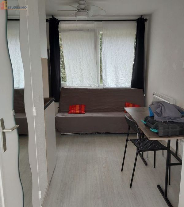 Studio meublé 13m² Nîmes 30900 - Parking, proche CHU - Photo 9