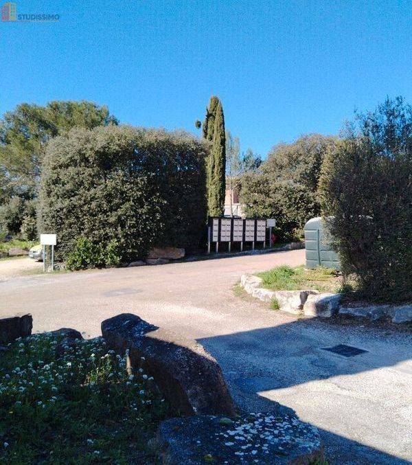 Studio 20m² Nîmes 30900 - Photo 2