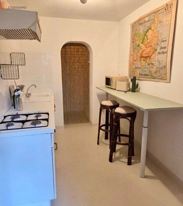 Studio 30m² Nîmes 30900 - Jardin, parking, meublé - Photo 1