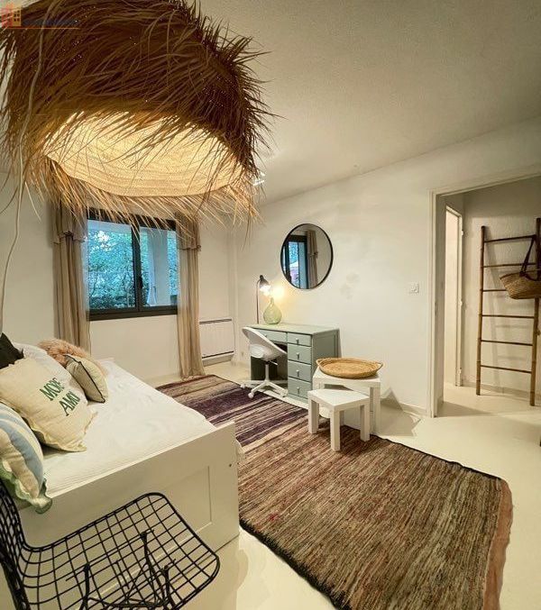 Studio 30m² Nîmes 30900 - Jardin, parking, meublé - Photo 2