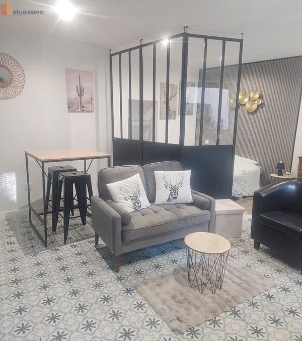 Studio meublé 40m² Nîmes 30900 - Lumineux - Photo 2