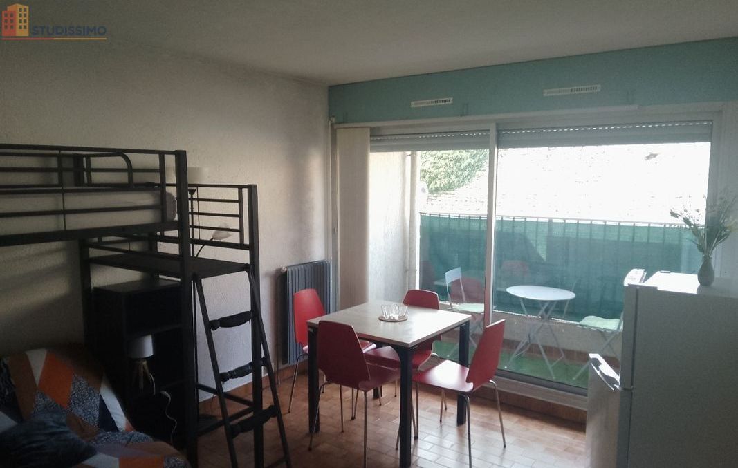 Studio à Bagnols-sur-Cèze