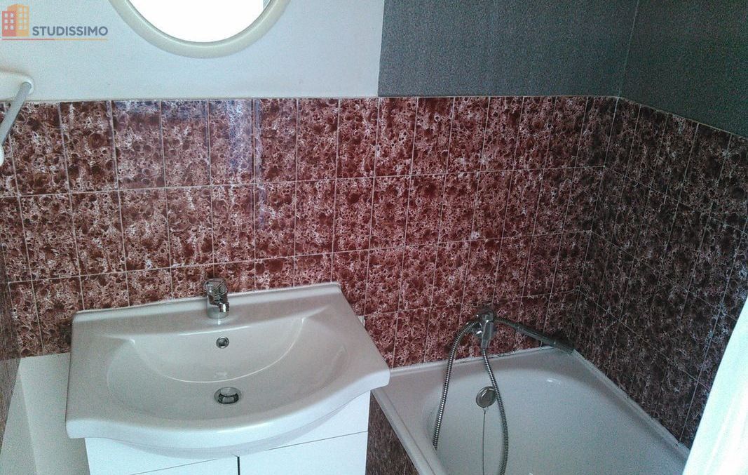 Studio 22m² Nîmes centre-ville - Photo 2