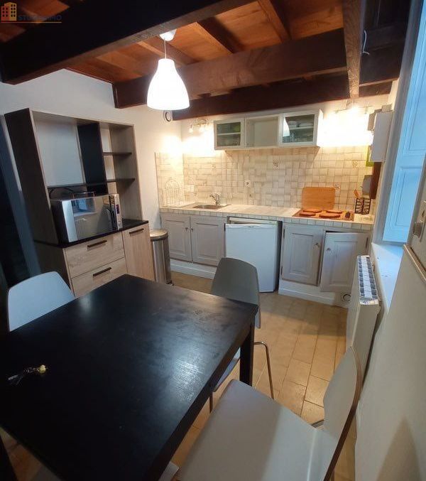 Studio meublé 35m² Nîmes centre - Mezzanine, lumineux - Photo 4