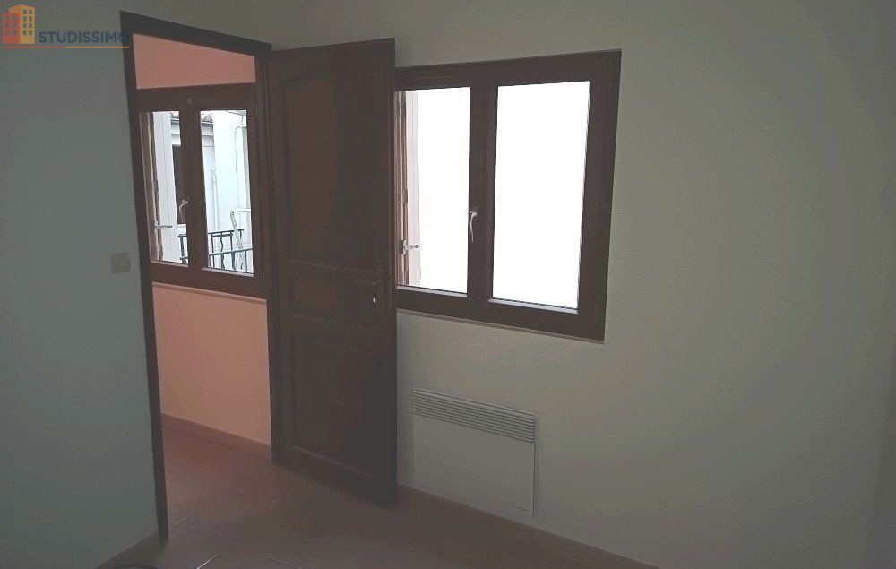 Studio 30m² Nîmes centre-ville - Photo 1