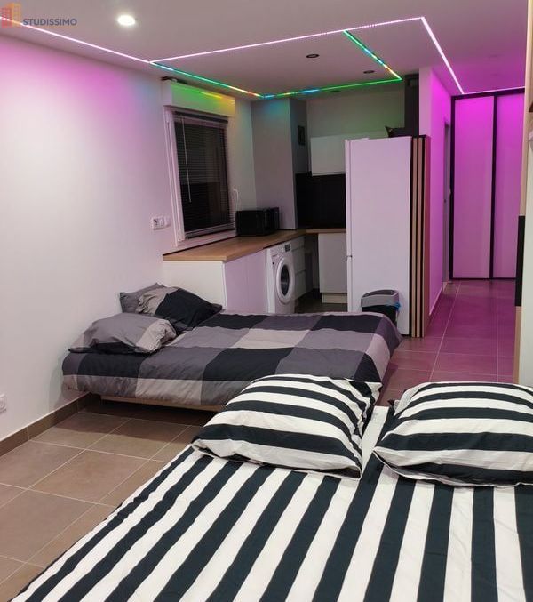 Studio meublé 30m² Nîmes centre - Lumineux, 2e étage - Photo 4