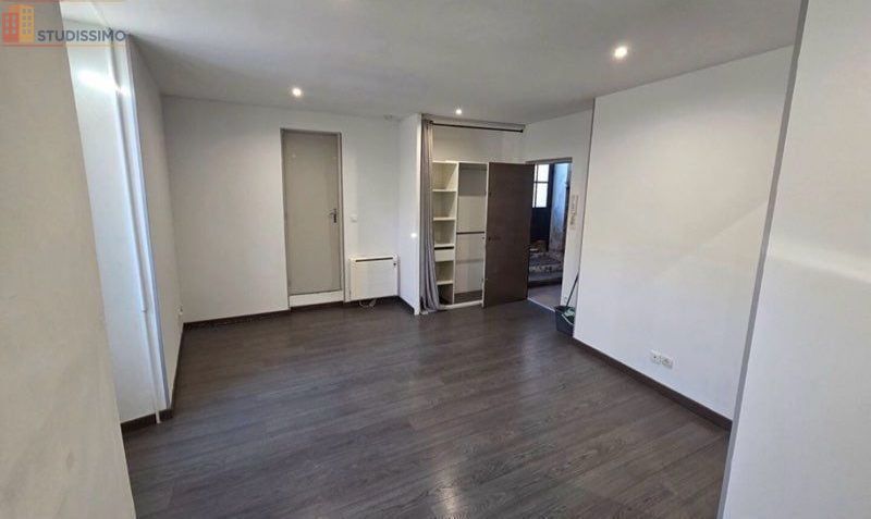 Studio 24m² Nîmes centre-ville - Photo 1