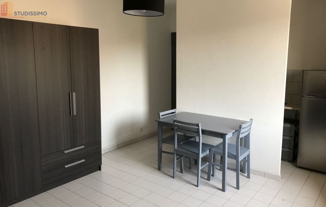 Studio meublé 27m² Nîmes centre - Proche 7 collines - Photo 6
