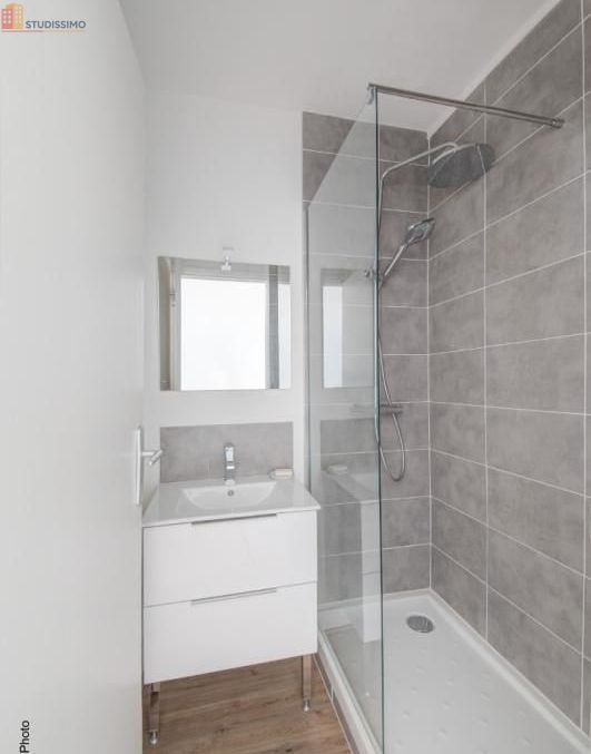 Studio meublé 9m² Toulouse - Petit espace, 9e étage - Photo 2