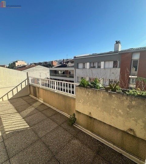 Studio meublé 21m² Toulouse 31400 - Lumineux, 5e étage - Photo 1