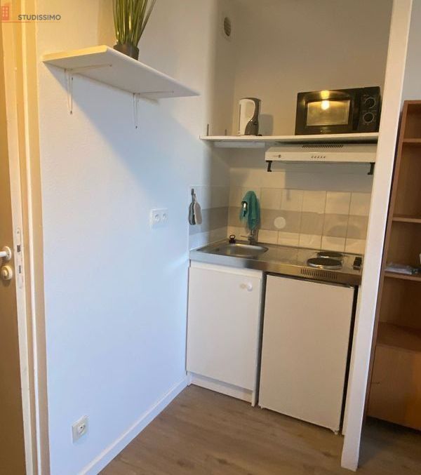 Studio meublé 20m² Toulouse Purpan - Parking, proche tramway - Photo 8