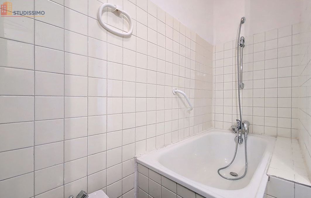 Studio meublé 29m² Toulouse 31400 - Résidence sécurisée, parking - Photo 2
