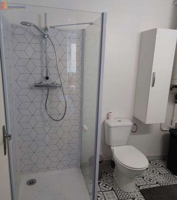 Studio meublé 17m² Bagnères-de-Luchon - Calme, proche commodités - Photo 7