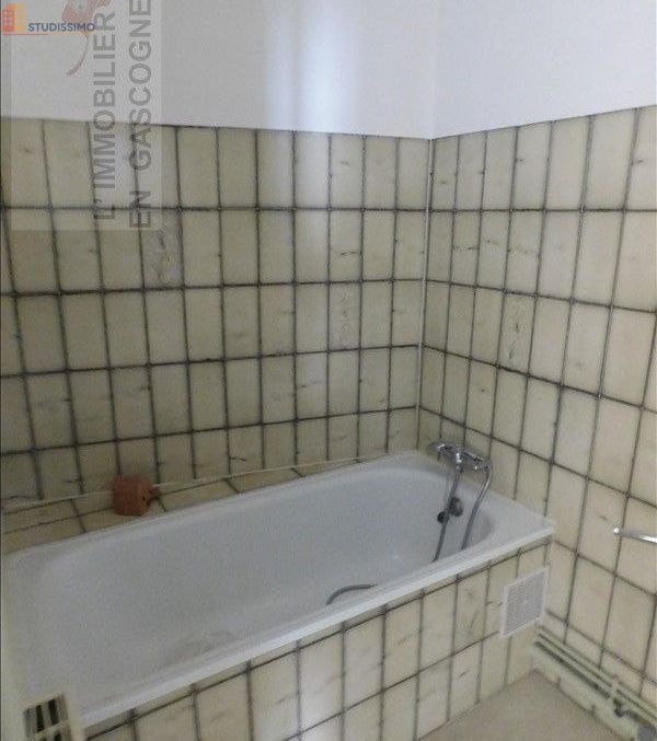 Studio meublé 36m² Auch - Lumineux, 1er étage - Photo 1