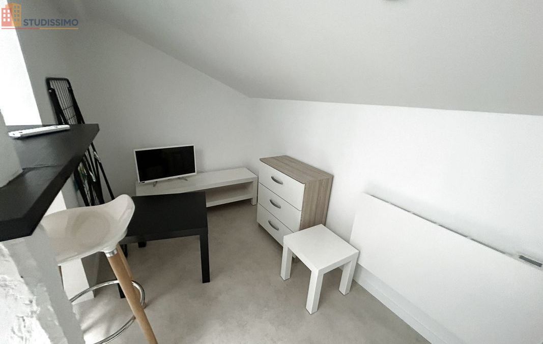Studio meublé 13m² Auch - Meublé, dernier étage - Photo 5