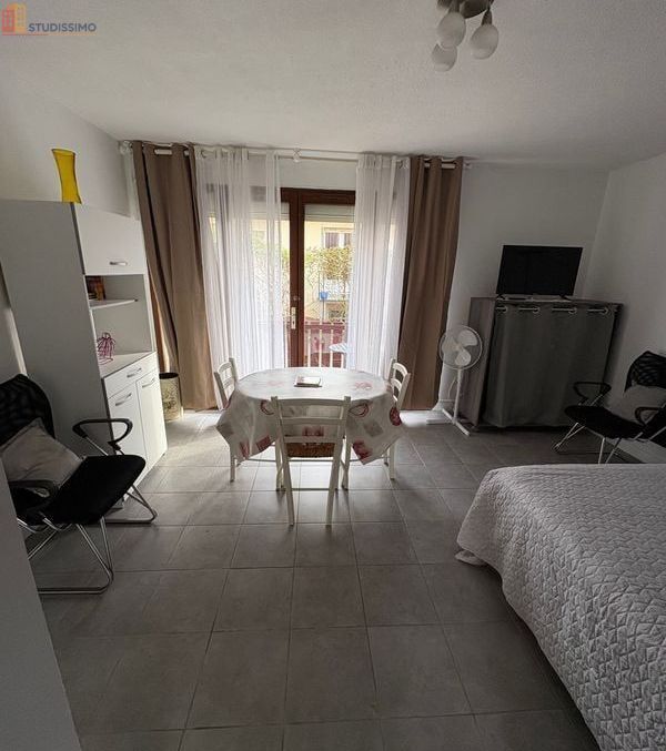 Studio meublé 27m² Cazaubon - Rez-de-chaussée, terrasse - Photo 2