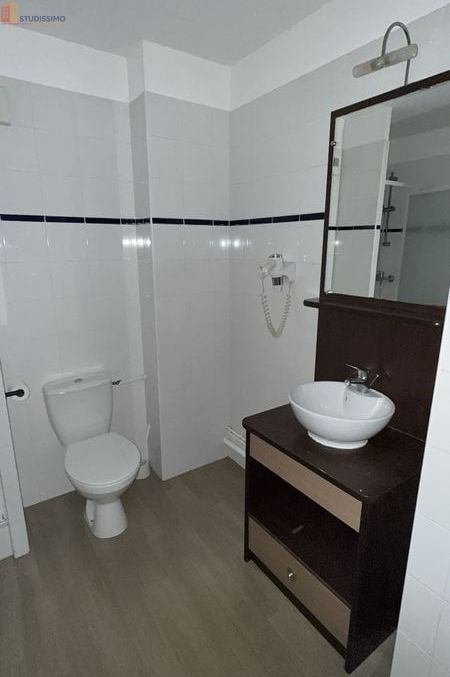 Studio meublé 21m² Béziers - Balcon, lumineux - Photo 2