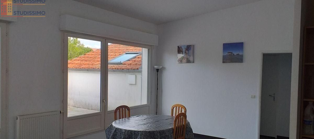 Studio meublé 85m² Bordeaux centre - Lumineux, meublé - Photo 3