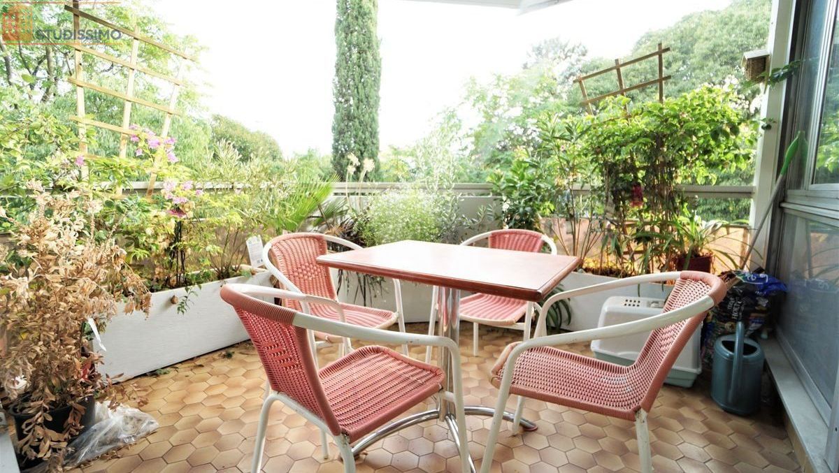Studio meublé 31m² Montpellier Arceaux - Terrasse, parking - Photo 9