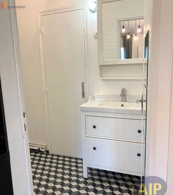 Studio meublé 24m² Libourne - Meublé, 2e étage - Photo 1