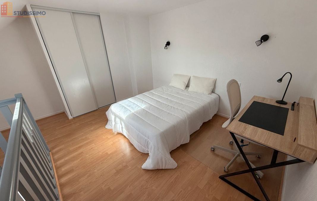 Studio meublé 30m² Rennes - Grande mezzanine, balcon, calme - Photo 1