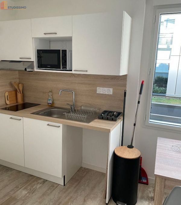 Studio meublé 17m² Rennes 35000 - Meublé, 1er étage - Photo 3