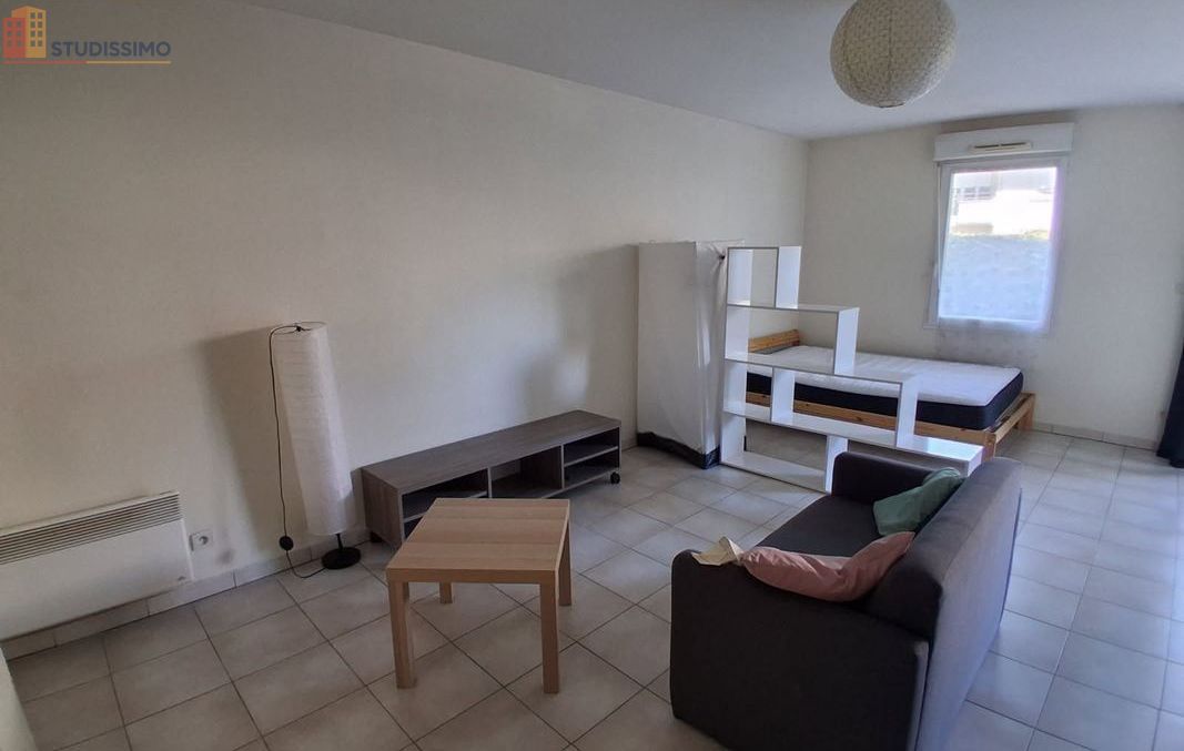 Studio meublé 36m² Libourne - Meublé, DPE D - Photo 8